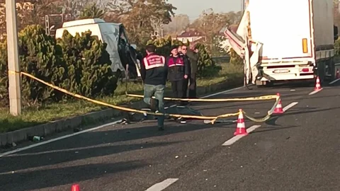Samsun'da Minibüs ve Tır Kazası