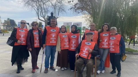 Sinop'ta Toprağa Saygı Yürüyüşü Gerçekleşti