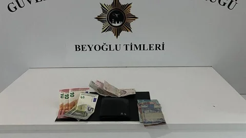 Beyoğlu’nda Yankesici Suçüstü Yakalandı