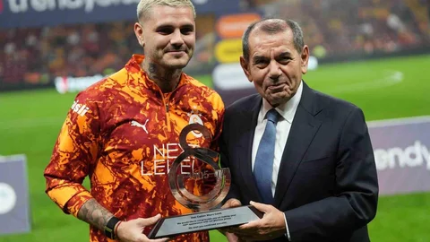 Mauro Icardi'ye Plaket Töreni Yapıldı