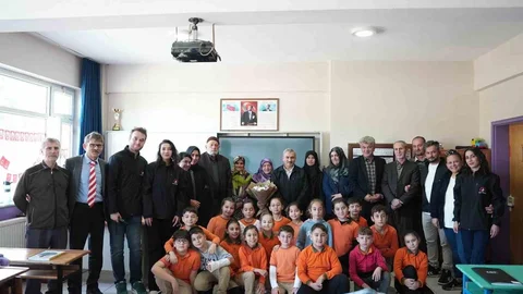 Düzce'de Öğretmenler Günü Kutlaması