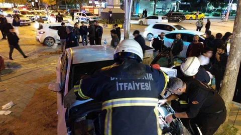 Diyarbakır'da Otomobil Kazası: 4 Yaralı