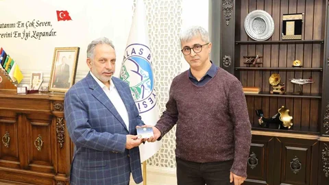 Mavi Boncuklu Cemil Baba Belgeseli Beğenildi