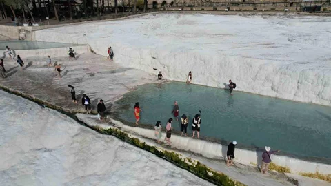Pamukkale, Asya'dan Turistlerin Gözdesi Oldu