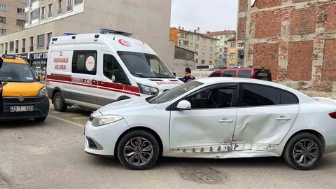 Elazığ'da Trafik Kazası Sonucu 1 Yaralı