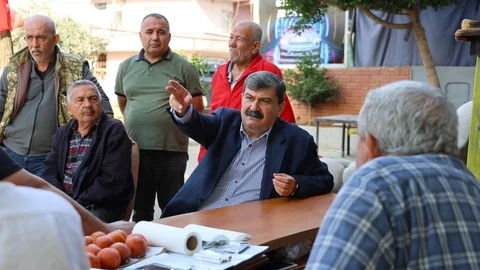 Toroslar Belediye Başkanı Abdurrahman Yıldız, Çavuşlu’da Esnaf ve Vatandaşlarla Buluştu