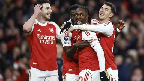 Arsenal, Tottenham'ı Farklı Yendi