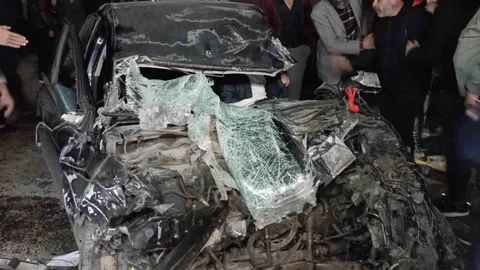 Tokat'ta Tır ile Otomobil Kazası