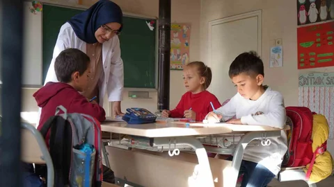 Bayburt'taki Öğretmen ve Gelin: Zahide Aydın