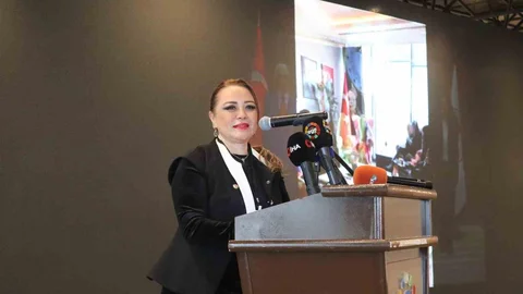 İzmir'de Sağlık Turizmi Kongresi Düzenlendi