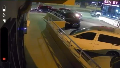 Tarsus’ta Yavaşlayan Araca Motosiklet Arkadan Daldı: Şehitmustafa’da Kaza Anı Saniye Saniye Görüntülendi