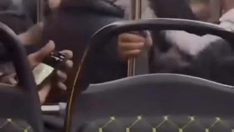 Bursa'da Otobüs İçinde Kavga Anları