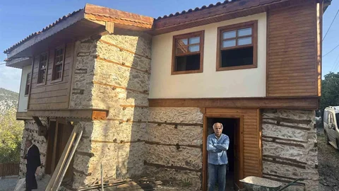 Antalya'da Tarihi Düğmeli Evler Restore Ediliyor