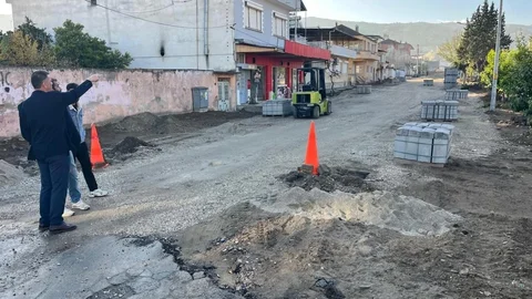 Yenipazar'da Yol ve Kaldırım Çalışmaları Devam Ediyor