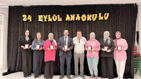 Afyonkarahisar'da Öğretmenler Günü Kutlaması