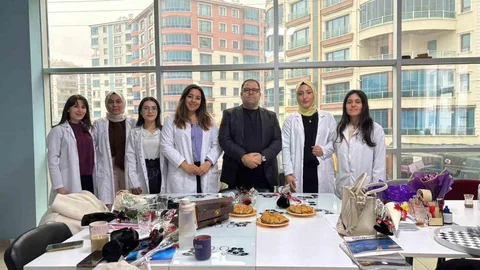 Pursaklar'da Öğretmenlere Baklava İkramı