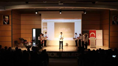 Bingöl'de Öğretmenler Günü Kutlandı