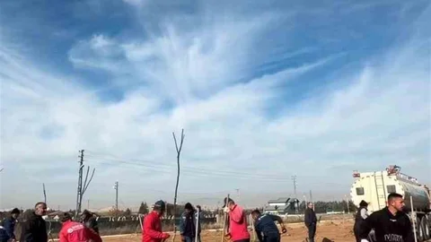 Sincan'da Öğrenciler Fidan Dikti