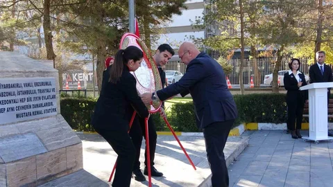 Van'da Öğretmenler Günü Etkinliği