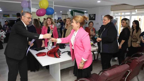 Samsun'da Öğretmenler Günü Kutlaması