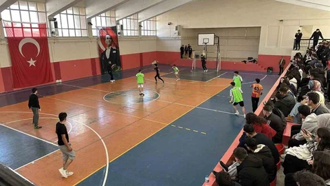 Susuz'da Futsal Turnuvası Devam Ediyor