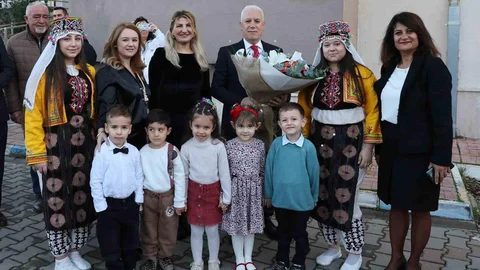 Bursa'da Öğretmenler Günü Kutlaması