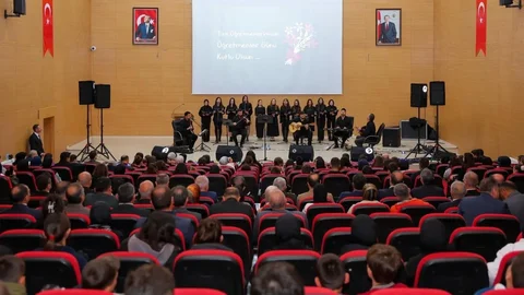 Bayburt'ta Öğretmenler Günü Kutlandı