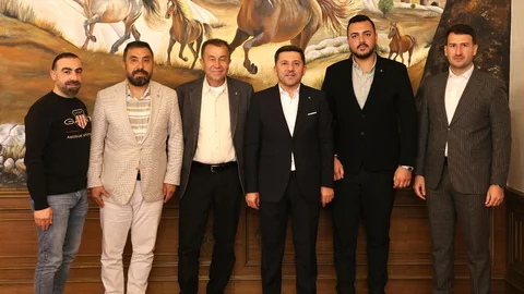 İş İnsanı Yaylak’tan Başkan Rasim Arı’ya Ziyaret