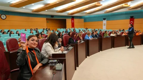 Tarsus'ta Kadına Şiddetle Mücadele Programı