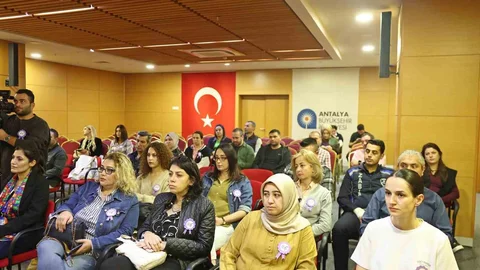 Antalya'da Kadına Yönelik Şiddete Eğitim Verildi