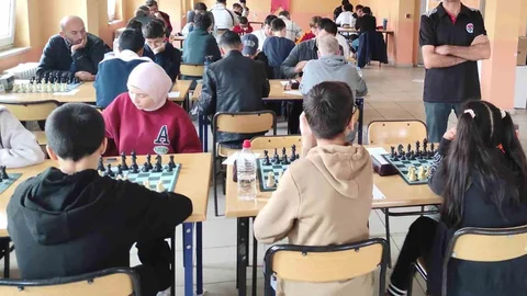 Köyceğiz'de Yoğun Katılımlı Satranç Turnuvası