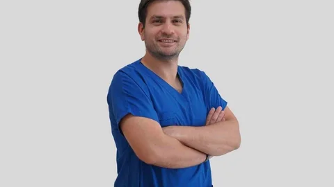 Op. Dr. Erdem Koç Bilecik'te Hasta Kabulüne Başladı