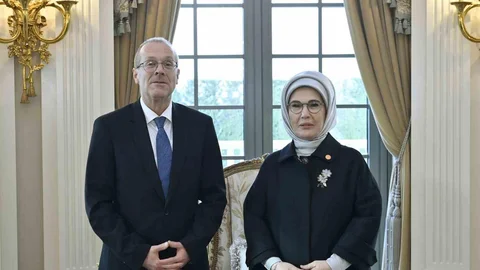 Emine Erdoğan DSÖ Heyetiyle Görüştü