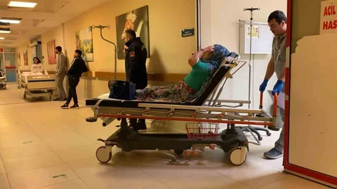 Bursa'da Otomobil Şarampole Yuvarlandı