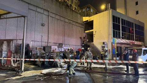 Esenyurt'ta Elektrikli Araç Patladı