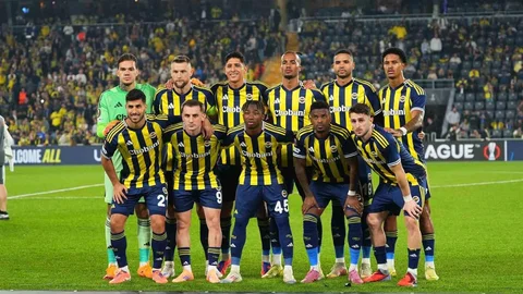 Fenerbahçe Ferencvaros'u Ağırlıyor