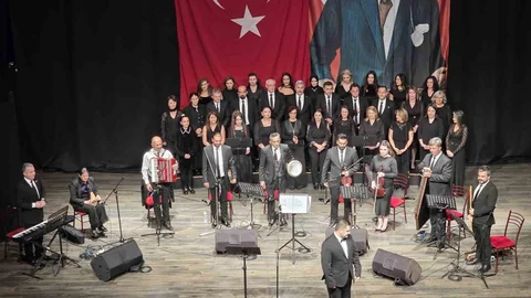 Efeler'de Unutulmaz Müzik Konseri