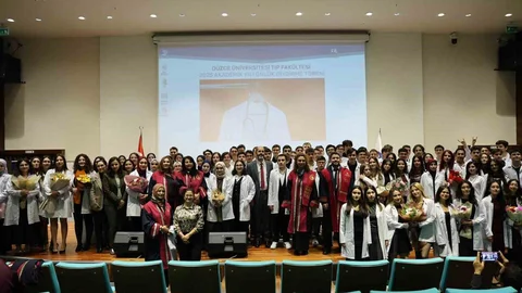 Düzce'de Tıp Öğrencileri Beyaz Önlük Giydi