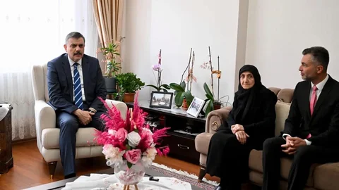 Erzurum'da Şehit Annelerine Vefa Ziyareti