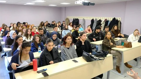 Eskişehir'de Sosyal Hizmet Semineri