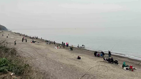 Akçakoca Sahilleri Olta Avcılarıyla Dolu