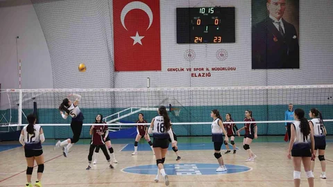 Elazığ'da Voleybol Müsabakaları Tamamlandı