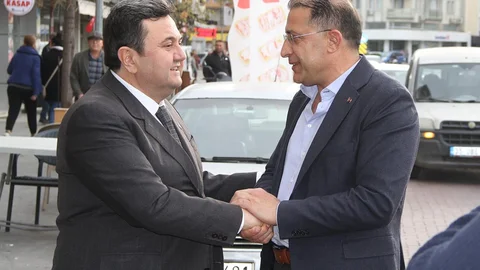 AK Parti İlçe Başkanları Kula’da Toplandı