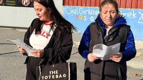 Arnavutköy'de Okul Önünde Trafik Sorunu Artıyor