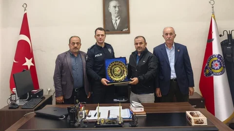 Bilecik'te Muhtarlar Emniyet Amiriyle Bir Araya Geldi