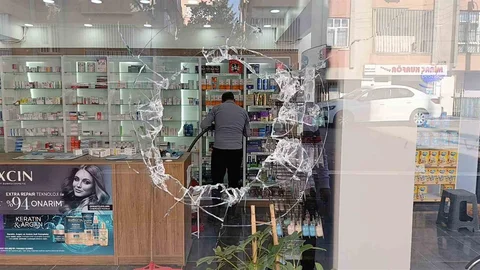 Şanlıurfa'da Eczaneye Silahlı Saldırı Gerçekleşti