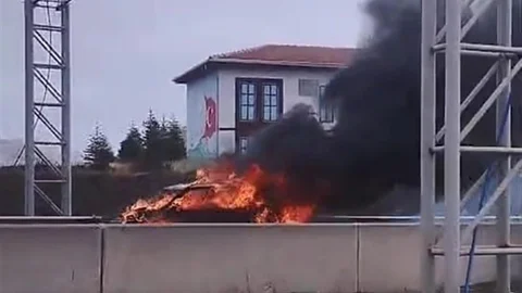 Pursaklar'da Araç Yangını Meydana Geldi