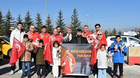 Volkan Kardeşler Erzurum'da Coşkuyla Karşılandı