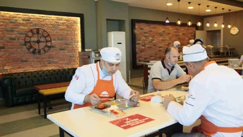 Endüstriyel Yemekte Ucuzluk Tehlikesi