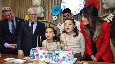Sivas'ta Şehit Kızlarına Doğum Günü Kutlaması